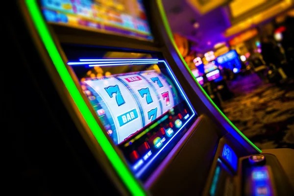 colok sgp mobile app interface showing live casino tables and sportsbook markets